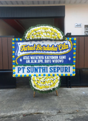 Papan Bunga Duka di Tiro Sompe