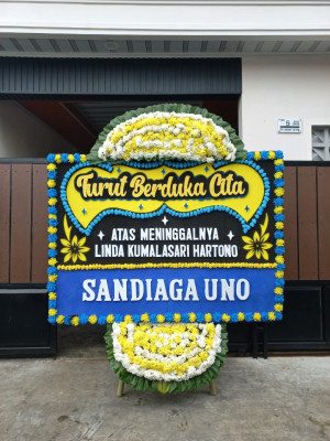 Papan Bunga Duka di Tiro Sompe
